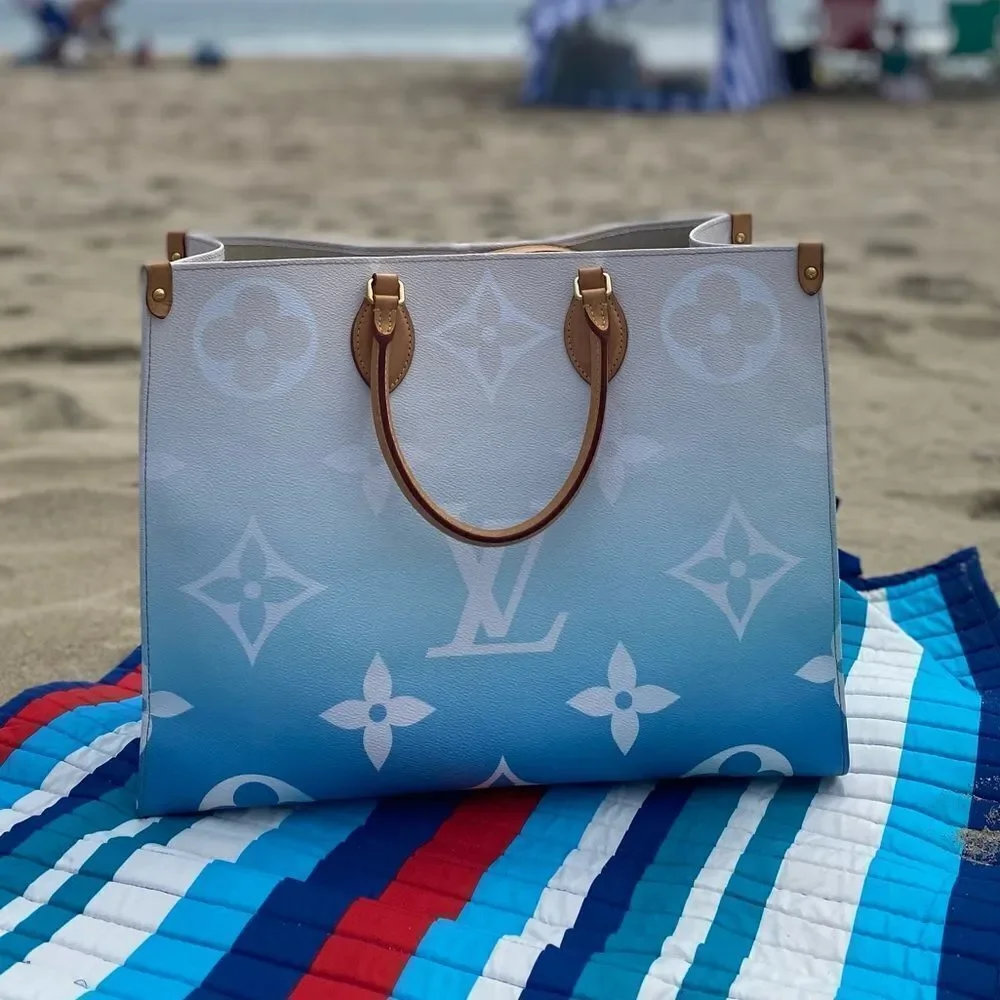 LOUIS VUITTON Monogram Giant By The Pool Onthego GM Blue